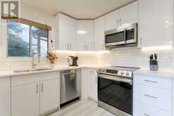 61, 70 Beacham Way NW Calgary