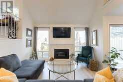 61, 70 Beacham Way NW Calgary