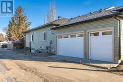 906 Macleod Trail SW High River