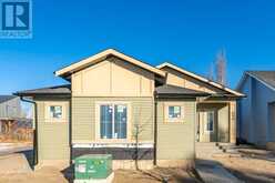 906 Macleod Trail SW High River