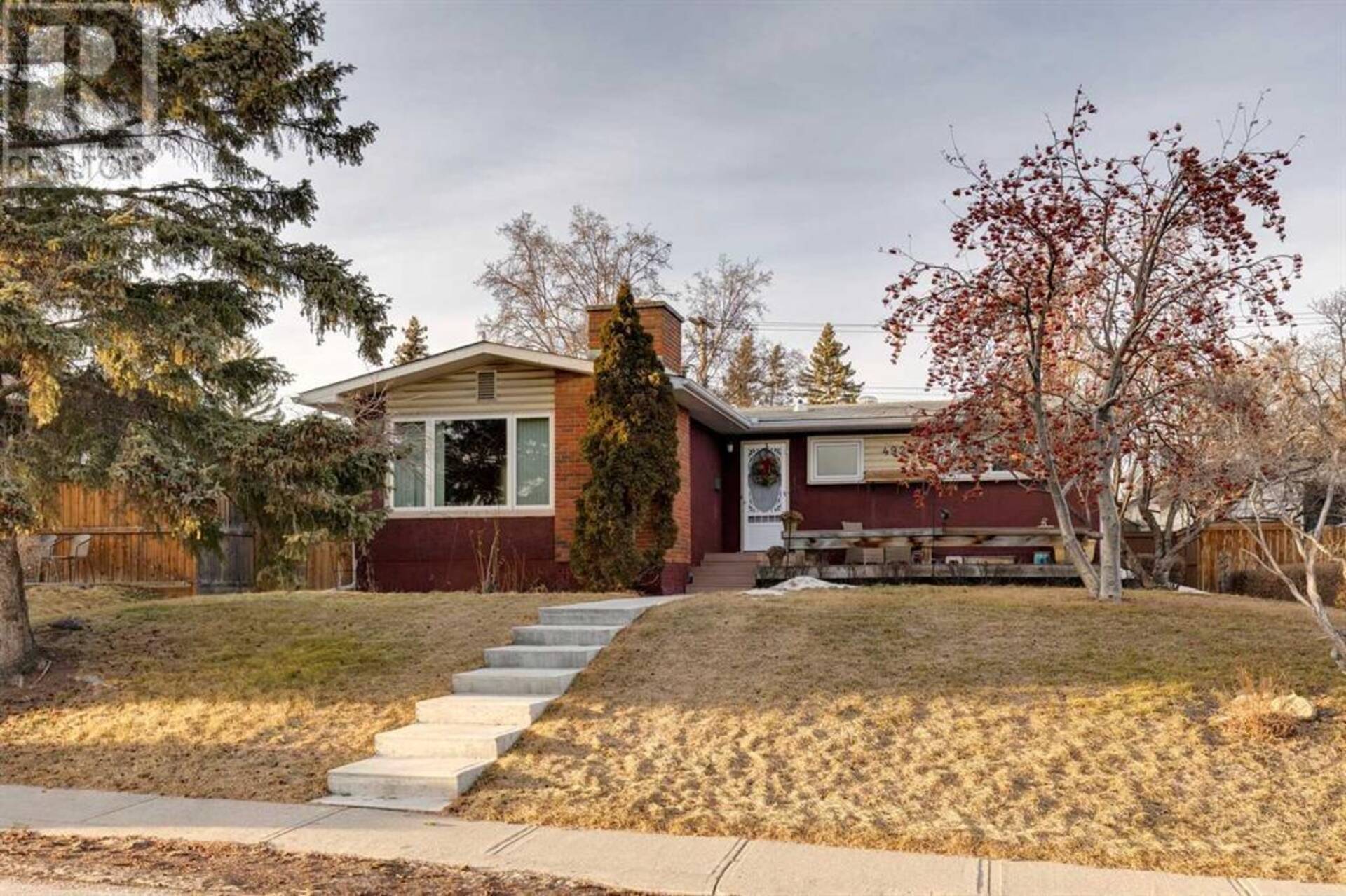 4927 Norquay Drive NW Calgary