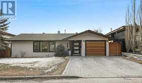 2407 Juniper Road NW Calgary