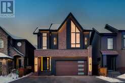 448 25 Avenue NE Calgary