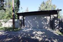 414 Wildwood Drive SW Calgary