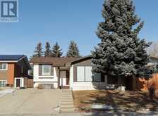 236 Pinetree Road NE Calgary