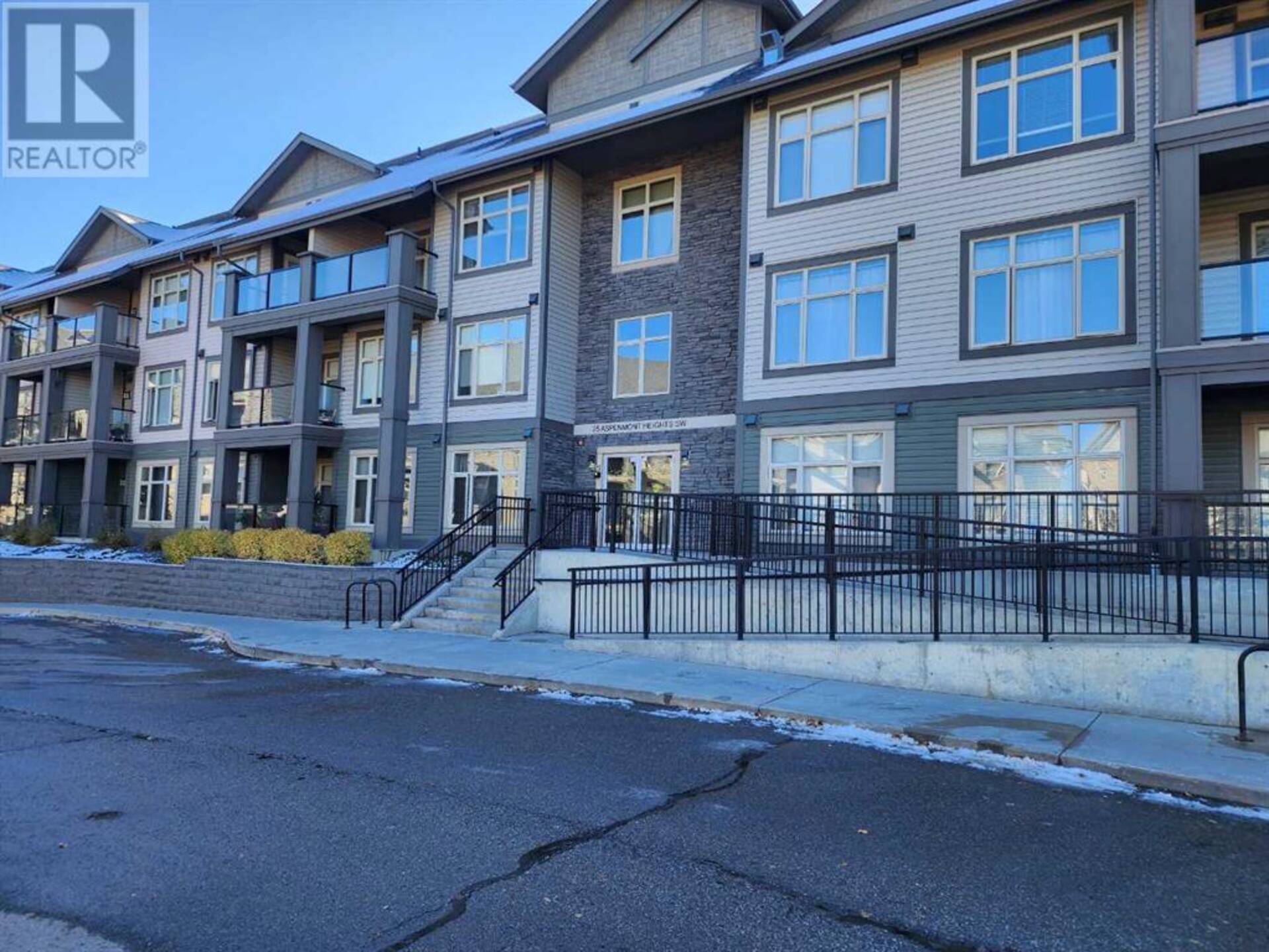 318, 25 Aspenmont Heights SW Calgary