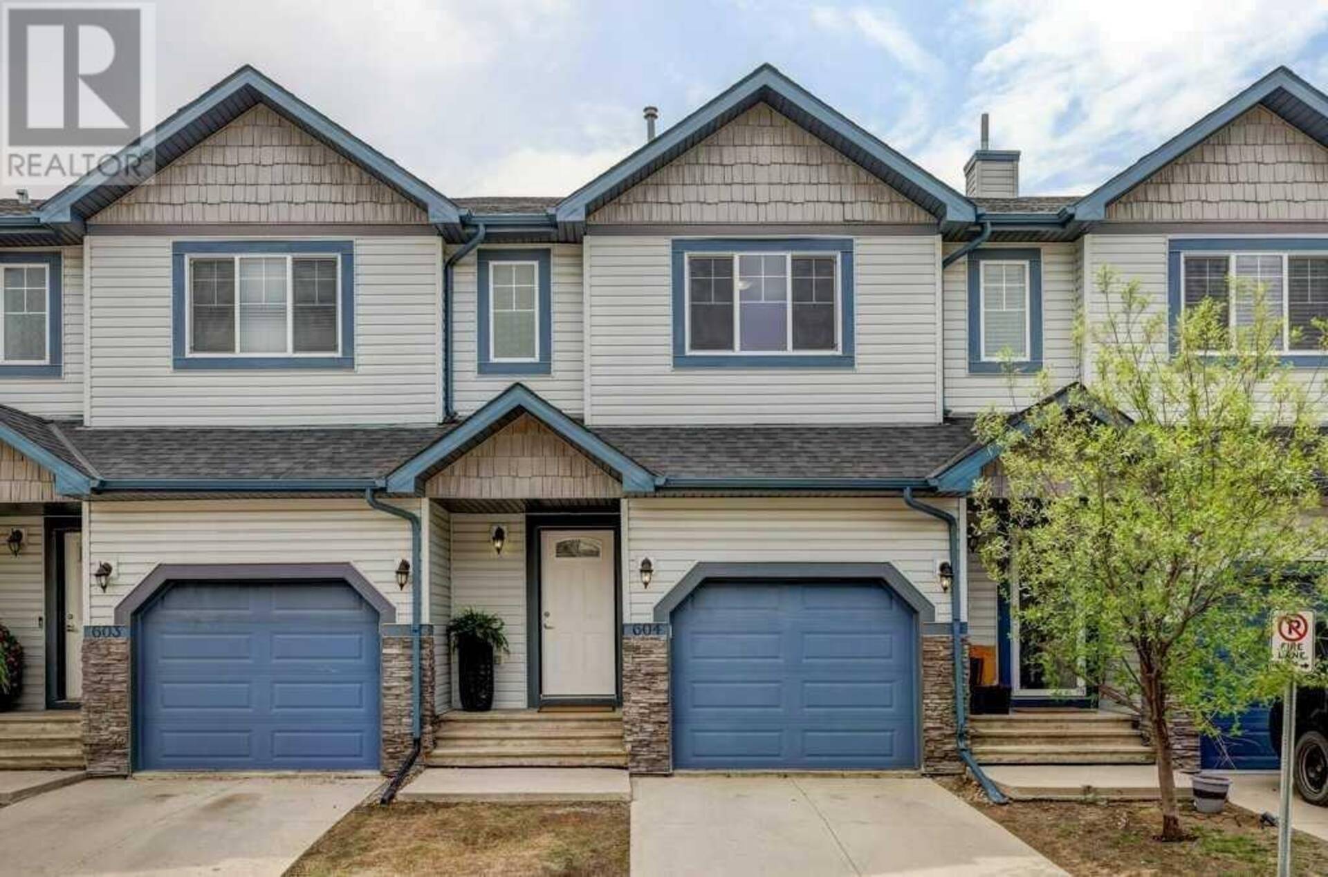 604, 620 Luxstone Landing SW Airdrie