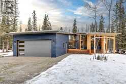 12 Spruce Avenue Bragg Creek