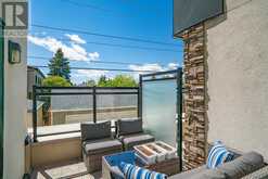 113, 15 Rosscarrock Gate SW Calgary