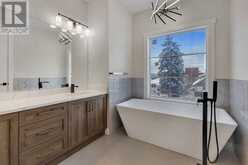 305 34 Avenue NE Calgary