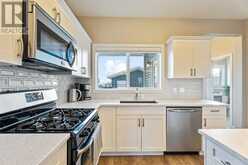 202 Ravensmoor Link SE Airdrie