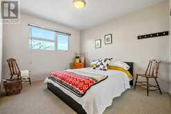 2203 32 Avenue SW Calgary