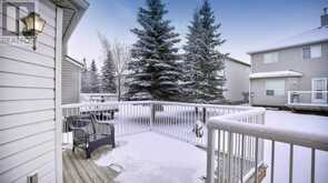 144 Mt Aberdeen Manor SE Calgary