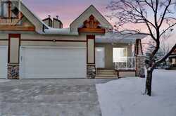 4 Rowland Lane Okotoks