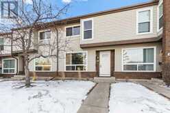 32, 5625 Silverdale Drive NW Calgary