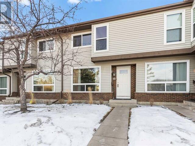 32, 5625 Silverdale Drive NW Calgary