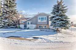 146 Elizabeth Way SE Airdrie