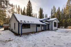 89 White Avenue Bragg Creek