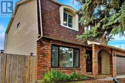 115 Bracewood Way SW Calgary