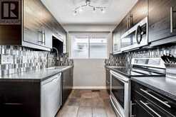 613 8 Street SE High River