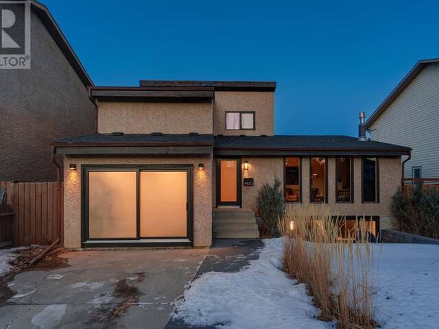 4820 19 Avenue NW Calgary