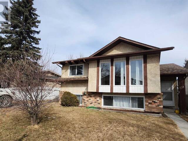 108 Berwick Way NW Calgary