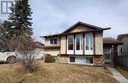 108 Berwick Way NW Calgary