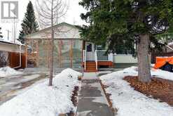 5215 8 Avenue SW Calgary