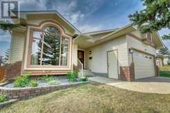 86 Hawkdale Circle NW Calgary