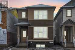 427 Hotchkiss Manor Calgary