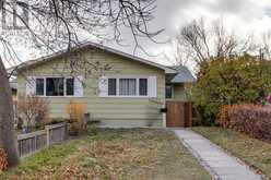 2015 46 Avenue SW Calgary