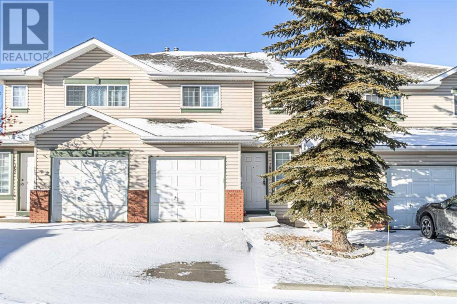 105 Country Hills Villas NW Calgary