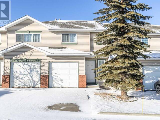 105 Country Hills Villas NW Calgary Alberta