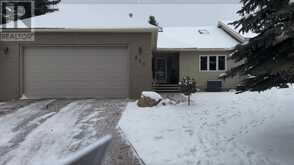 620 Stratton Terrace SW Calgary