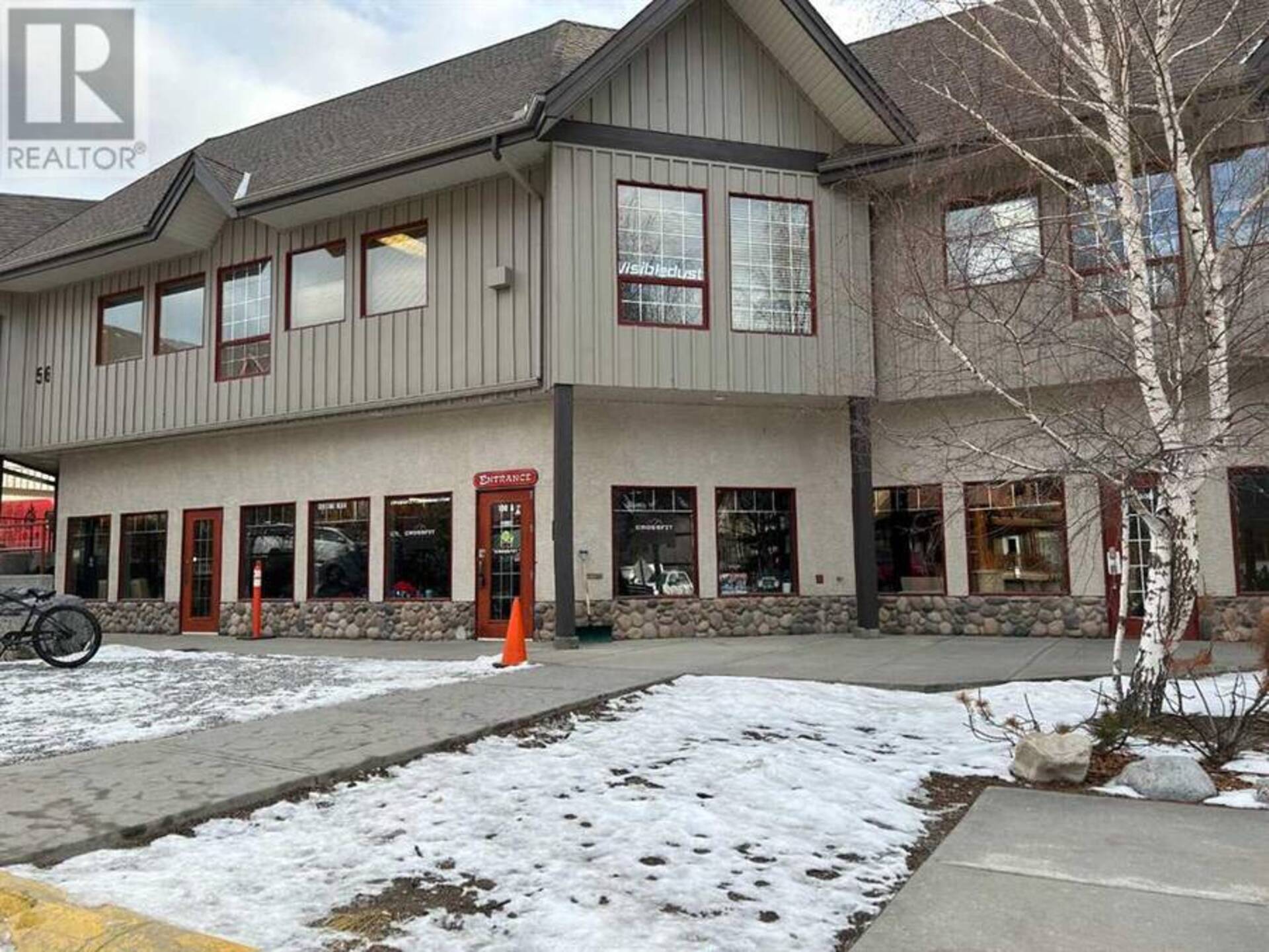 100, 56 Lincoln Park Canmore