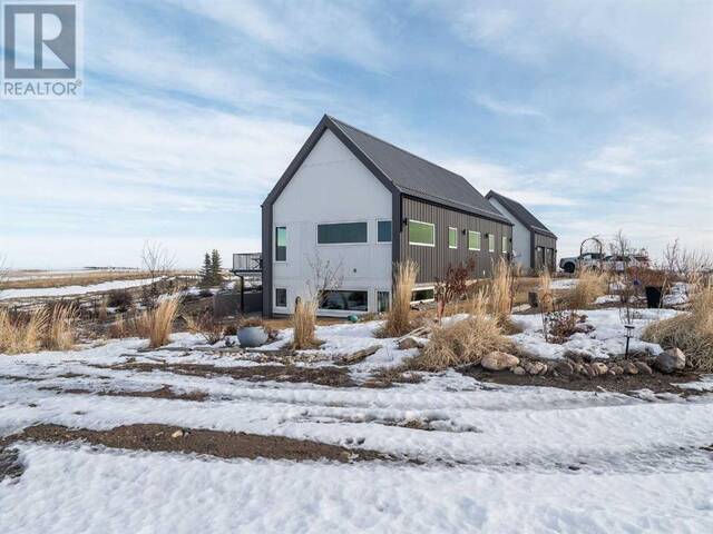 304102 338 Avenue E Rural Foothills Alberta