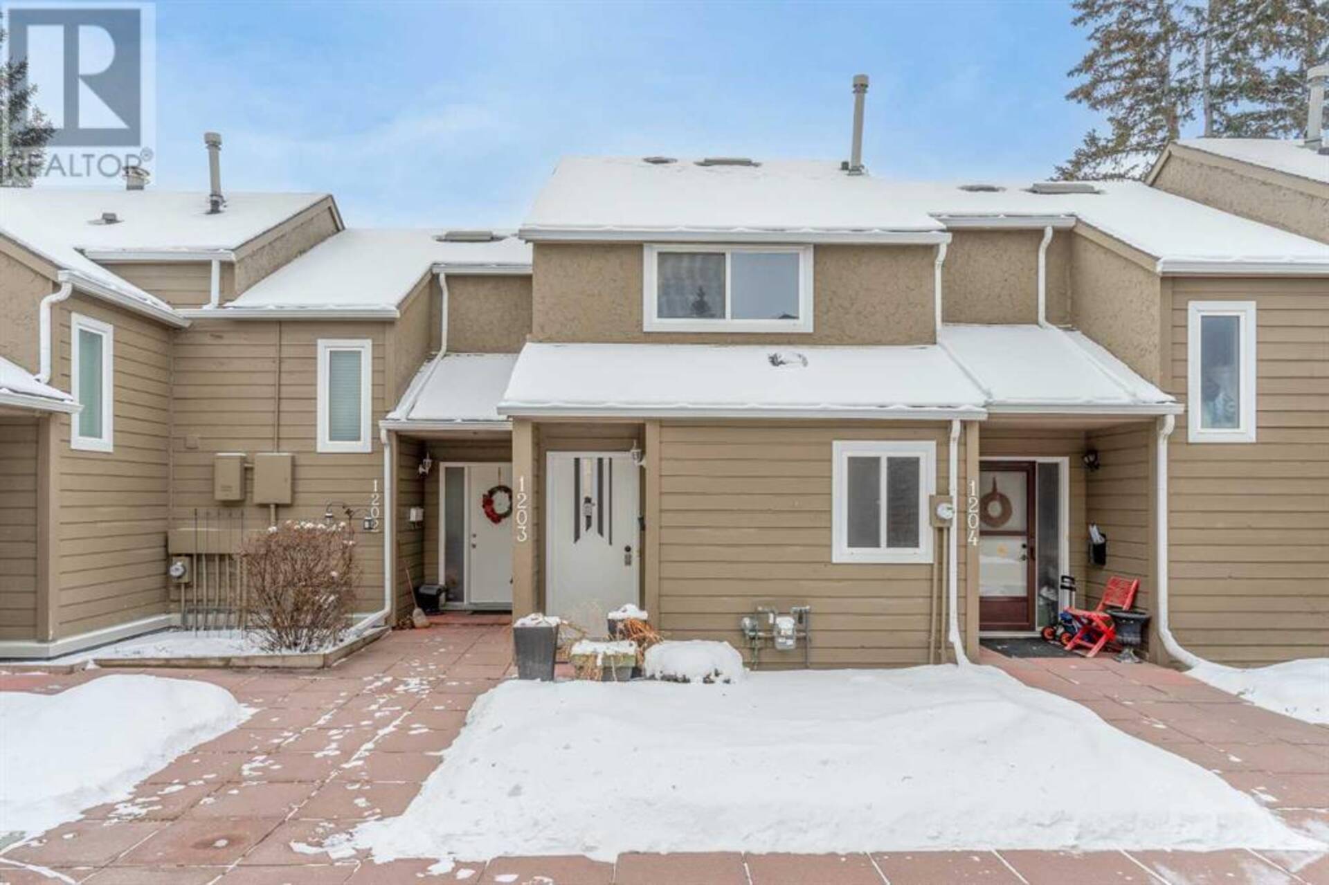 1203, 829 Coach Bluff Crescent SW Calgary