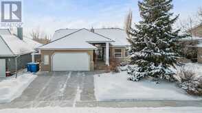 123 LAKESIDE GREENS Court Chestermere