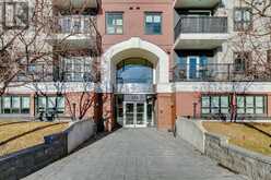 305, 138 18 Avenue SE Calgary