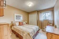 212 Douglas Woods Court SE Calgary