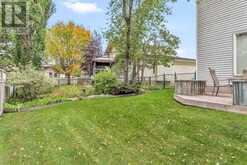 212 Douglas Woods Court SE Calgary