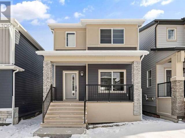 70 Versant View SW Calgary Alberta