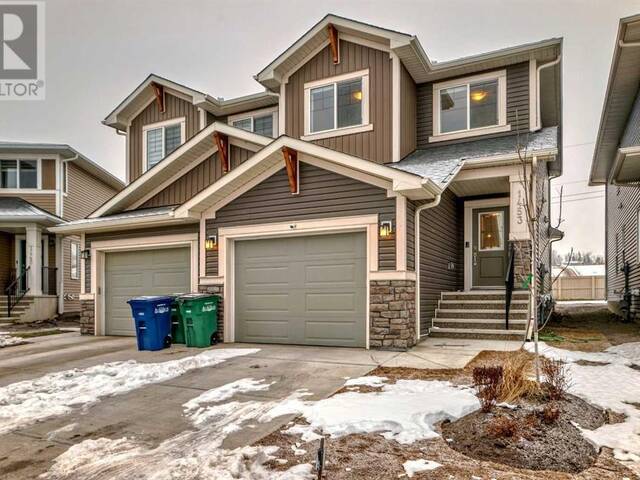 1453 bayview Point SW Airdrie