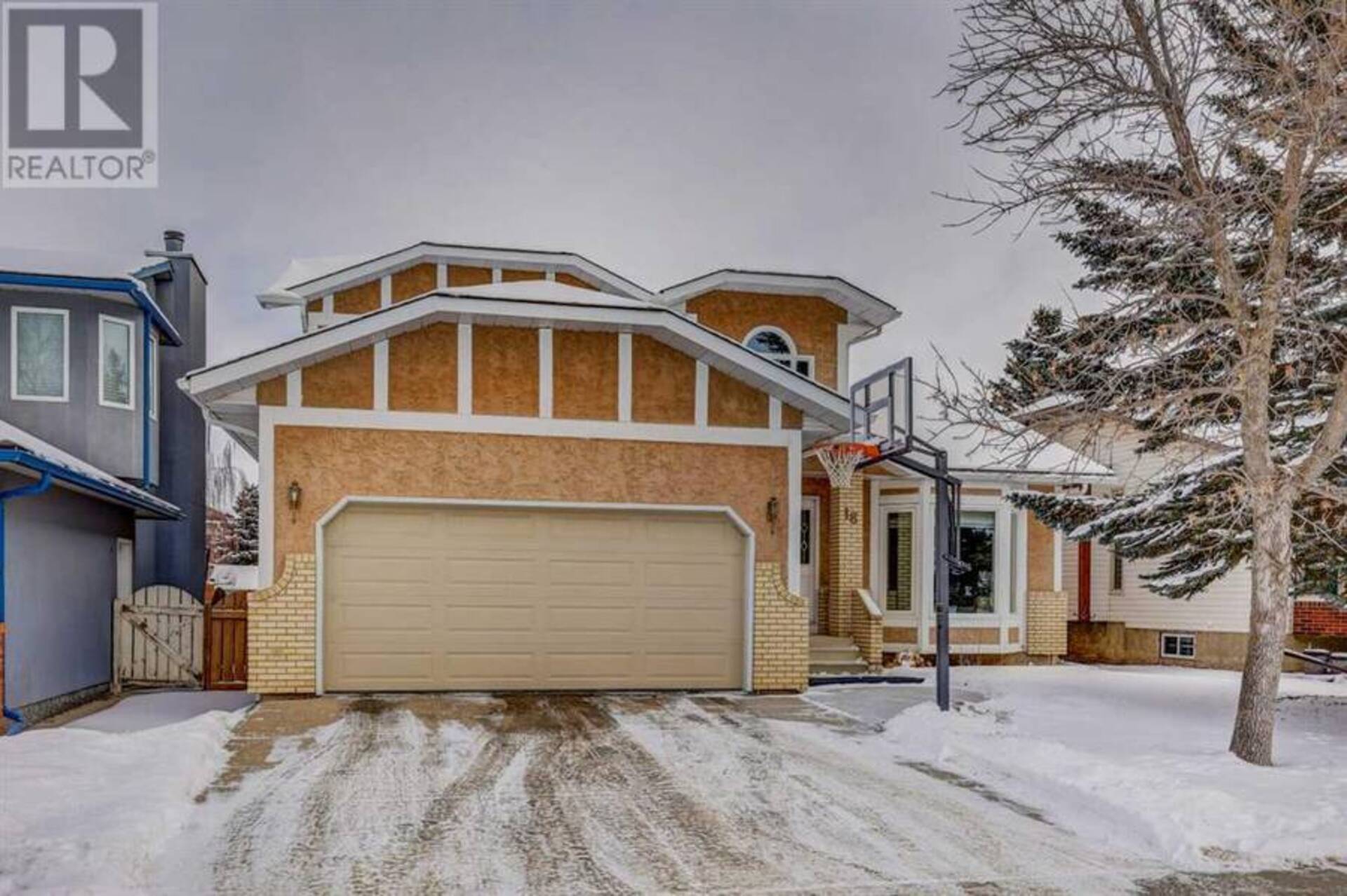 18 Edgebrook Way NW Calgary