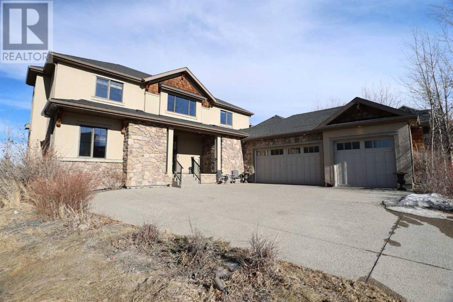 81 Crestridge View SW Calgary