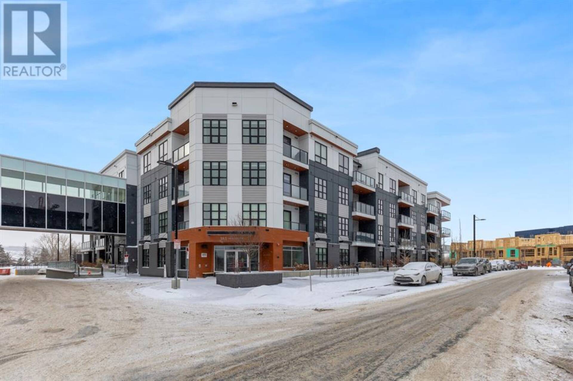 322, 383 Smith Street NW Calgary