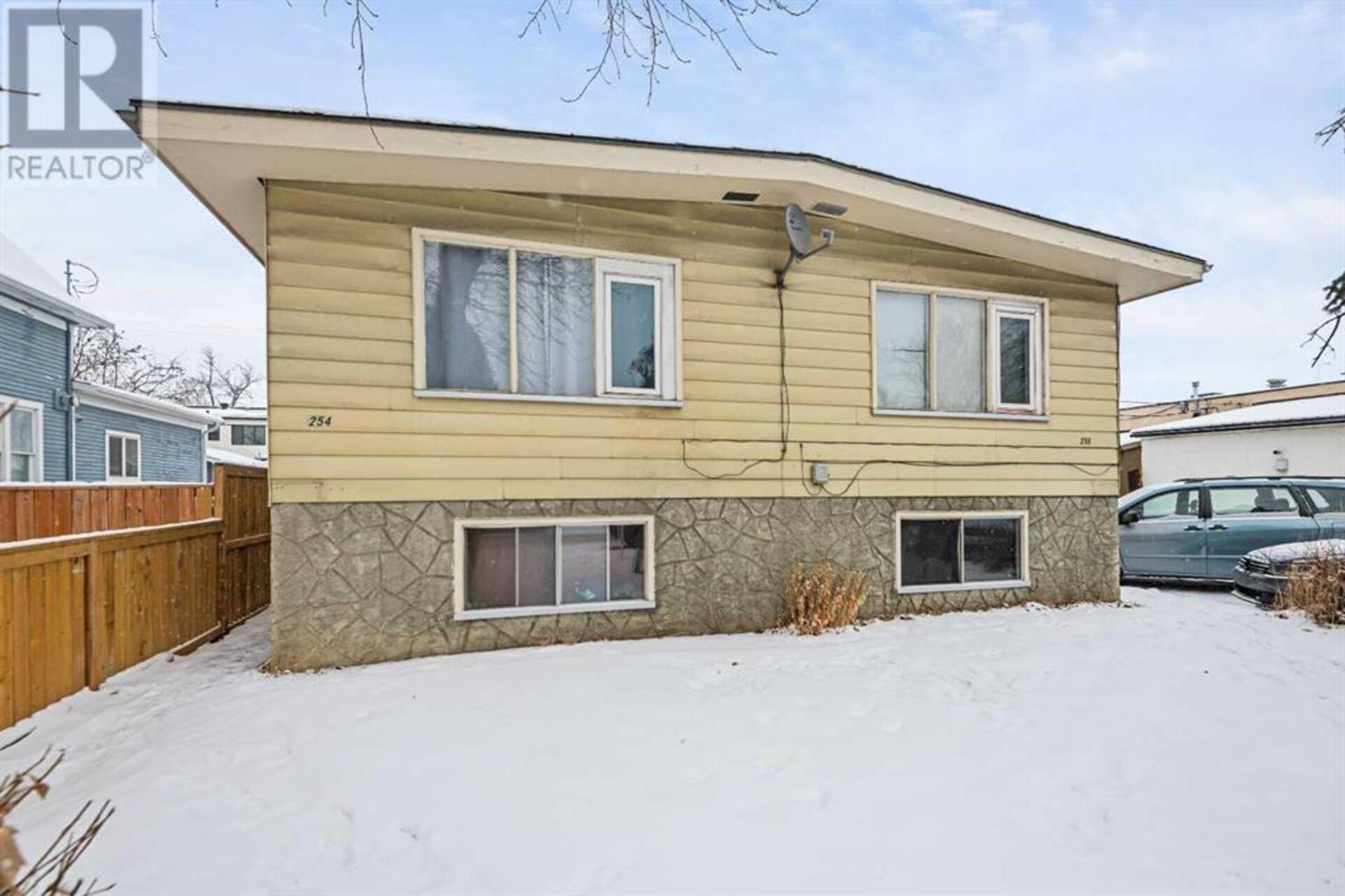 254 & 256 23 Avenue NE Calgary