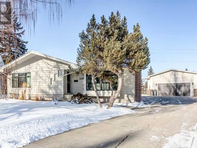 6701 Lachine Court SW Calgary