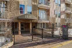 113, 1410 2 Street SW Calgary