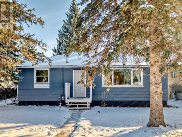 8623 48 Avenue NW Calgary